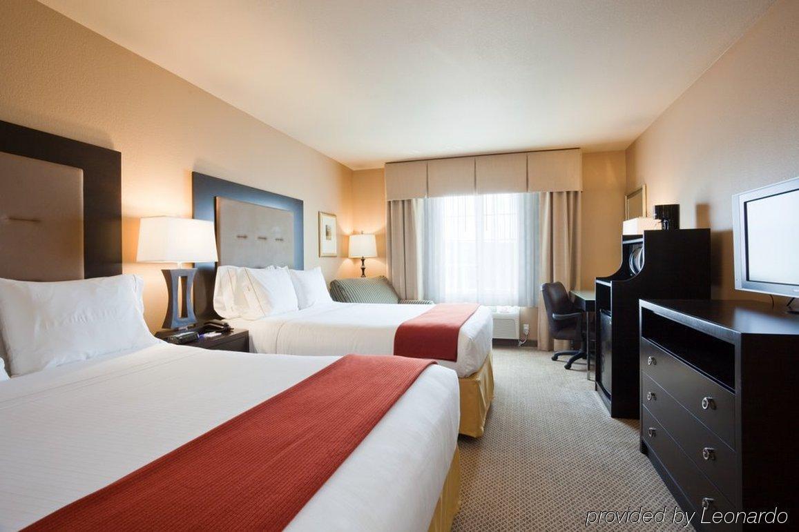 Holiday Inn Express And Suites Norman By Ihg Exterior photo